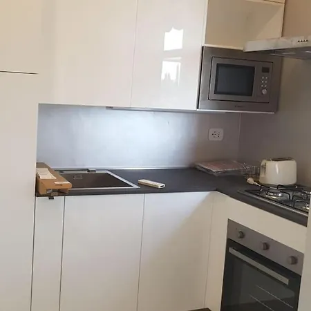 Apartment Modern Flat With View & Private Beach! *